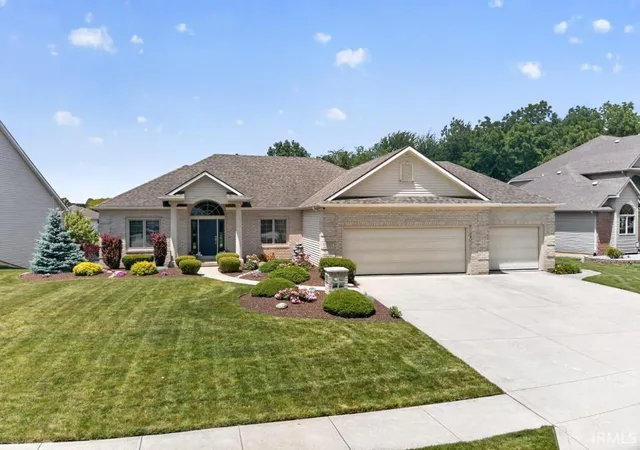 Photo 3 of Sale Pending at 11731 Island Cvs Dr, Fort Wayne, IN 46845 | MLS# 202624903 | Listing updated on 2026-06-28