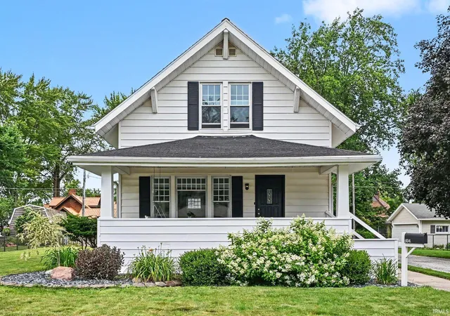 2nd image of 604 E Van Buren St, Nappanee, IN 46550 | MLS# 202624907
