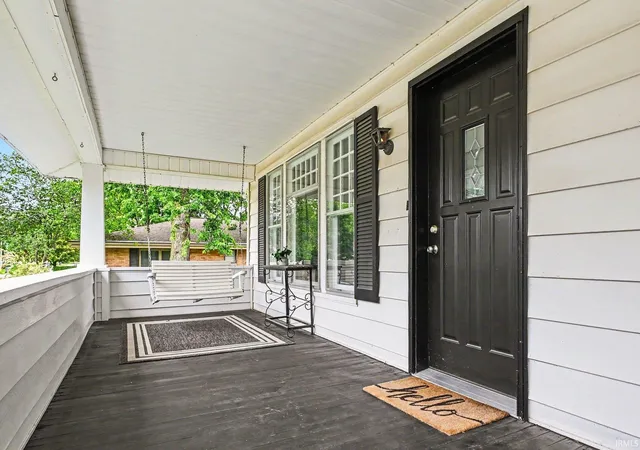 5th image of 604 E Van Buren St, Nappanee, IN 46550 | MLS# 202624907