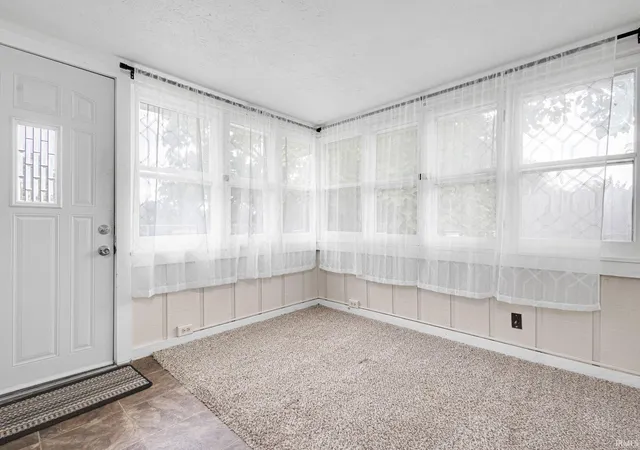 Photo 2 of Sale Pending at 1603 Linden Ave, Mishawaka, IN 46544 | MLS# 202624919 | Listing updated on 2026-08-25