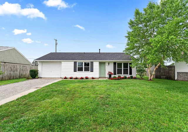 Photo 1 of Sale Pending at 7133 Strawberry Dr, Fort Wayne, IN 46825 | MLS# 202624929 | Listing updated on 2026-07-13