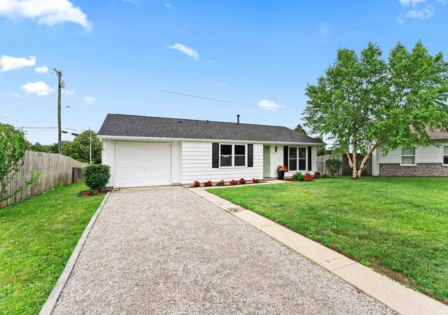 Photo 2 of Sale Pending at 7133 Strawberry Dr, Fort Wayne, IN 46825 | MLS# 202624929 | Listing updated on 2026-07-13