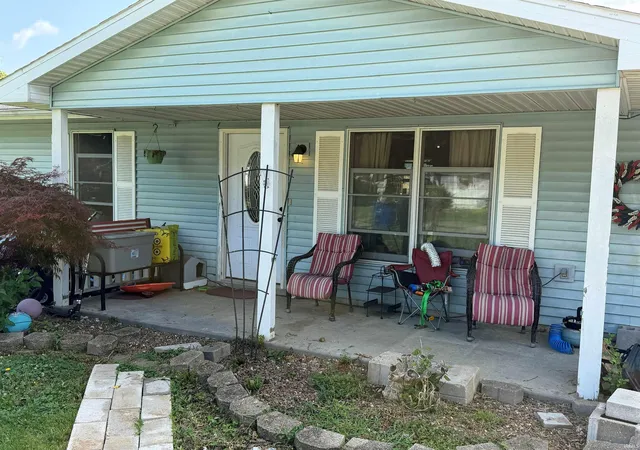 4th image of 1115 N 9Th Street, Mitchell, IN 47446 | MLS# 202624936