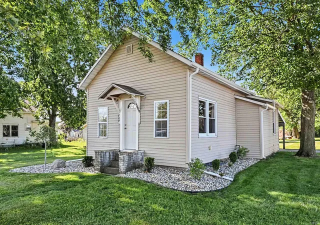 Homes for sale in Goshen, IN | 1100 E Monroe St, Goshen, IN 46528 | MLS# 202624943