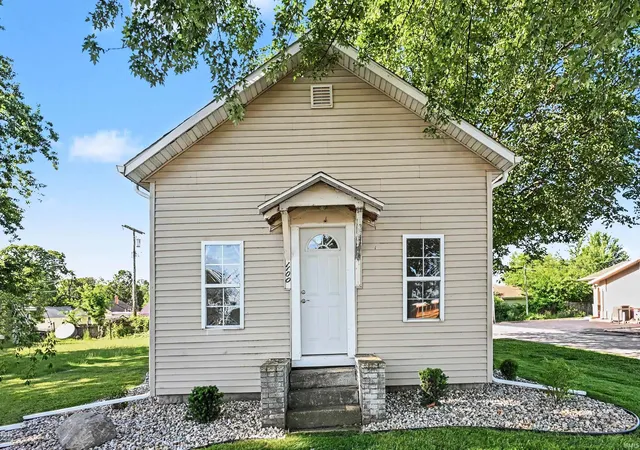 Homes for sale in Goshen, IN | 1100 E Monroe St, Goshen, IN 46528 | MLS# 202624943