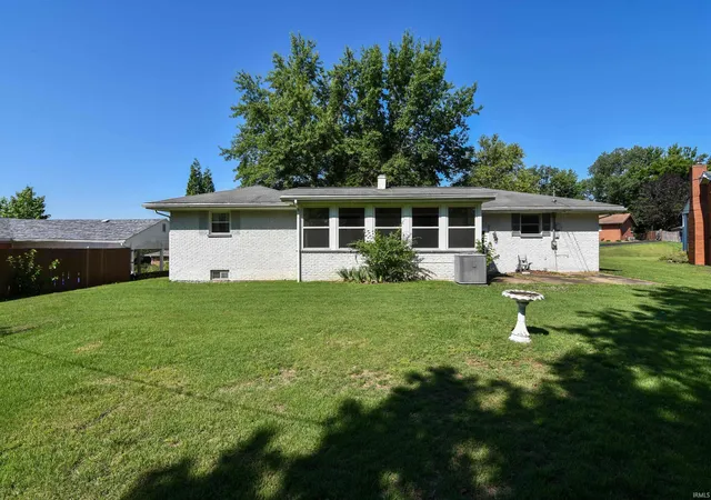 Homes for sale in Evansville, IN | 5721 Twickingham Ct, Evansville, IN 47711 | MLS# 202624947