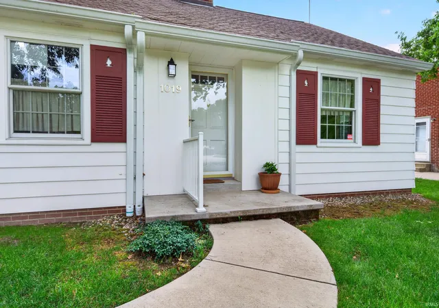 Photo 2 of Manufactured home for sale at 1019 Hillcrest Rd, West Lafayette, IN 47906 | MLS# 202624958 | Listing updated on 2026-07-07