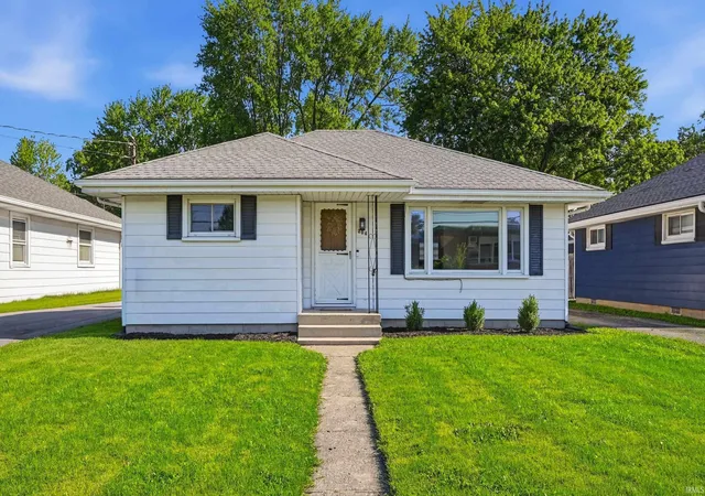 Photo 1 of Sale Pending at 204 W Cromer Ave, Muncie, IN 47303 | MLS# 202624961 | Listing updated on 2026-07-01