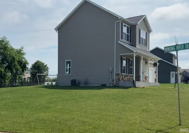 4th image of 12853 King Fish Ct, Middlebury, IN 46540 | MLS# 202624968