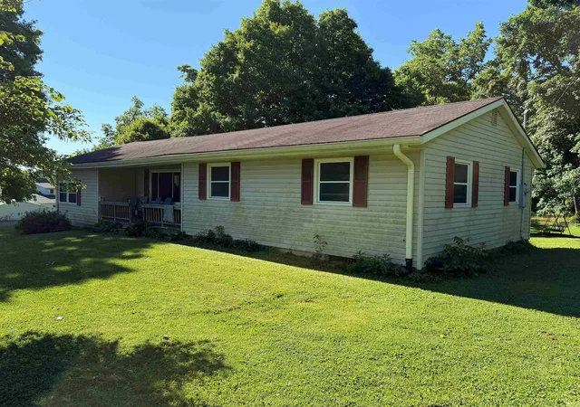 5th image of 1852 Hancock Ave, Mitchell, IN 47446 | MLS# 202624975