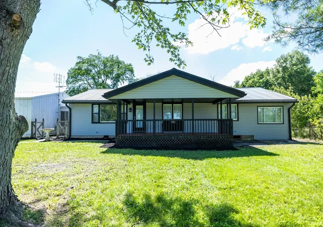 Photo 1 of Sale Pending at 1888 S 700 East, Marion, IN 46953 | MLS# 202624976 | Listing updated on 2026-08-17
