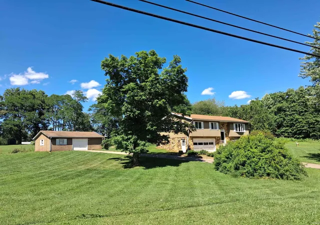 Photo 3 of Manufactured home for sale at 3646 S Old State Rd 37, Springville, IN 47462 | MLS# 202624977 | Listing updated on 2026-07-15
