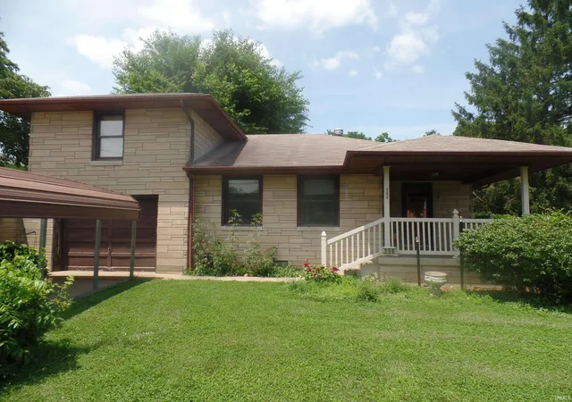 Homes for sale in Bloomfield, IN | 256 W Post St, Bloomfield, IN 47424 | MLS# 202624980