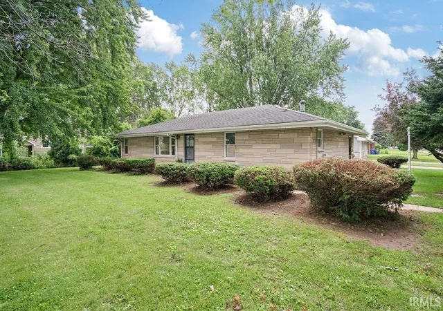 Homes for sale in Kokomo, IN | 2225 W Sycamore St, Kokomo, IN 46901 | MLS# 202624984