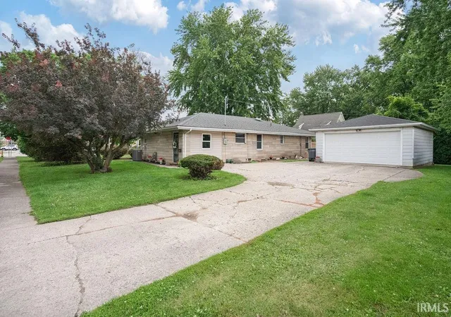 Homes for sale in Kokomo, IN | 2225 W Sycamore St, Kokomo, IN 46901 | MLS# 202624984
