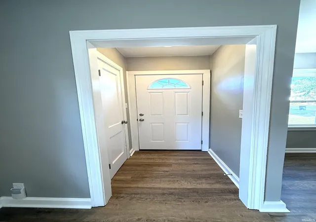 Photo 3 of Sale Pending at 2728 Sherman St, Evansville, IN 47711 | MLS# 202624997 | Listing updated on 2026-07-17