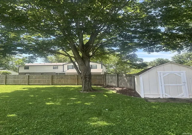 Photo 19 of Sale Pending at 2301 W Village Dr, Muncie, IN 47304 | MLS# 202624999 | Listing updated on 2026-06-29