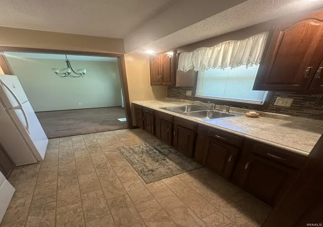 Photo 4 of Sale Pending at 2301 W Village Dr, Muncie, IN 47304 | MLS# 202624999 | Listing updated on 2026-06-29