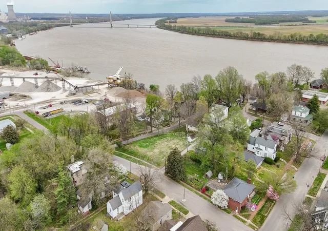 Photo 2 of Sale Pending at 208 N 4th Street, Rockport, IN 47635 | MLS# 202625017 | Listing updated on 2026-07-13