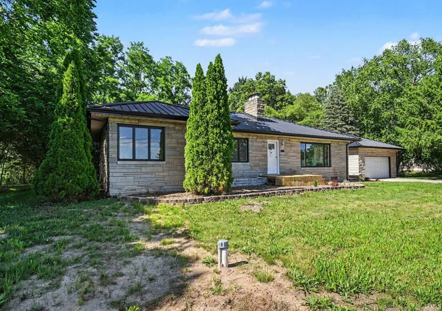 Homes for sale in South Bend, IN | 58475 Crumstown Hwy, South Bend, IN 46619 | MLS# 202625018