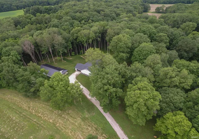 4th image of 8841 Firefly Ln, Lafayette, IN 47905 | MLS# 202625020