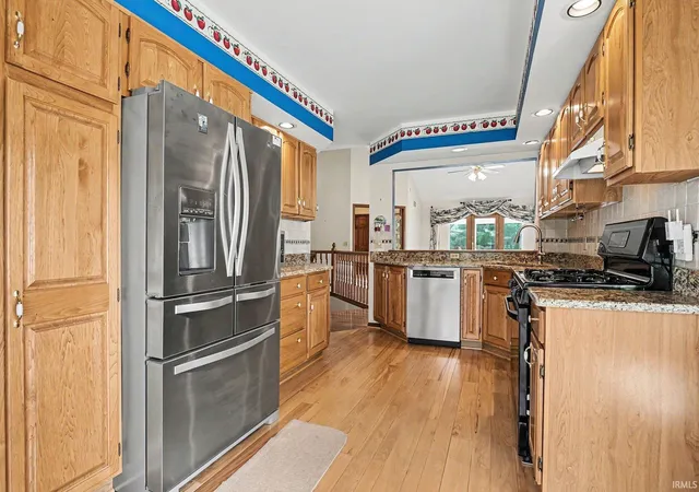 4th image of 3828 Thornridge Dr, Elkhart, IN 46514 | MLS# 202625033