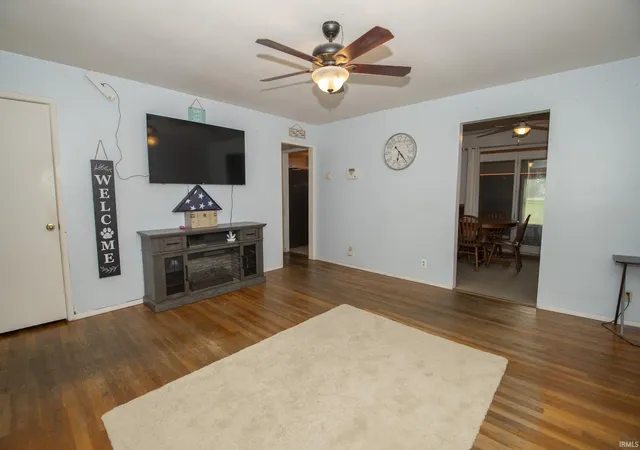 5th image of 2805 Pleasant Plain Ave, Elkhart, IN 46517 | MLS# 202625036