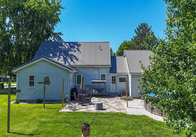 Photo 4 of Manufactured home for sale at 230 W Allen St, Markle, IN 46770 | MLS# 202625045 | Listing updated on 2026-09-30