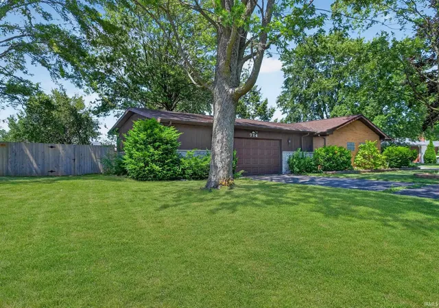 Homes for sale in Kokomo, IN | 714 E Southway Blvd, Kokomo, IN 46902 | MLS# 202625054