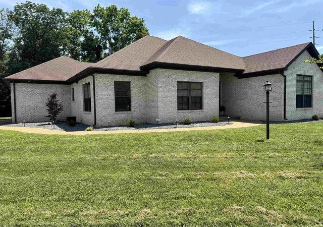 Photo 1 of Sale Pending at 4244 Meadowbrook Ln, Newburgh, IN 47630 | MLS# 202625056 | Listing updated on 2026-07-11