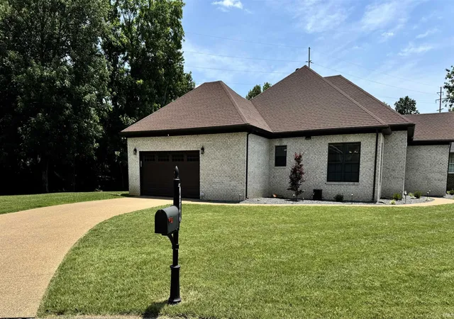 Photo 40 of Sale Pending at 4244 Meadowbrook Ln, Newburgh, IN 47630 | MLS# 202625056 | Listing updated on 2026-07-11