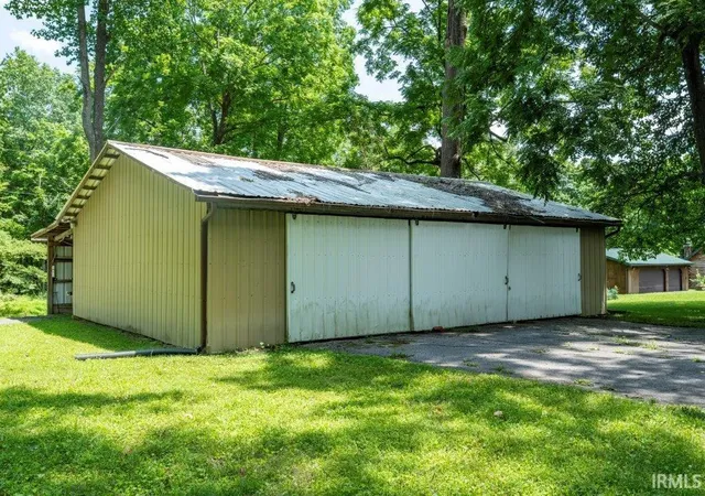 33rd image of 7530 E Pine Grove Rd, Bloomington, IN 47401 | MLS# 202625068