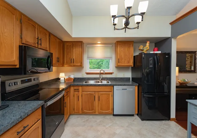 Photo 4 of Sale Pending at 317 Lodi Ln, Lafayette, IN 47905 | MLS# 202625085 | Listing updated on 2026-07-10