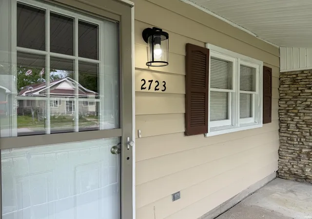 Homes for sale in Muncie, IN | 2723 S Mulberry St, Muncie, IN 47302 | MLS# 202625087