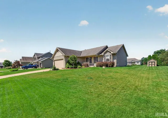 3rd image of 58565 Heather Pointe Dr, Osceola, IN 46561 | MLS# 202625092