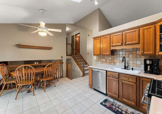 Homes for sale in Dyer, IN | 65 Beiriger Dr, Dyer, IN 46311 | MLS# 202625097