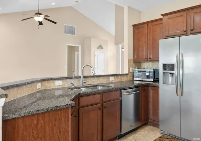5th image of 4317 Amesbury Dr, West Lafayette, IN 47906 | MLS# 202625099