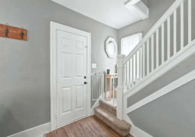 2nd image of 424 W Packard Ave, Fort Wayne, IN 46807 | MLS# 202625100
