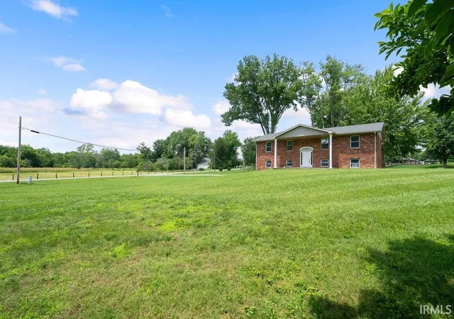 Photo 2 of Manufactured home for sale at 524 E 550 North, Kokomo, IN 46901 | MLS# 202625115 | Listing updated on 2026-06-26