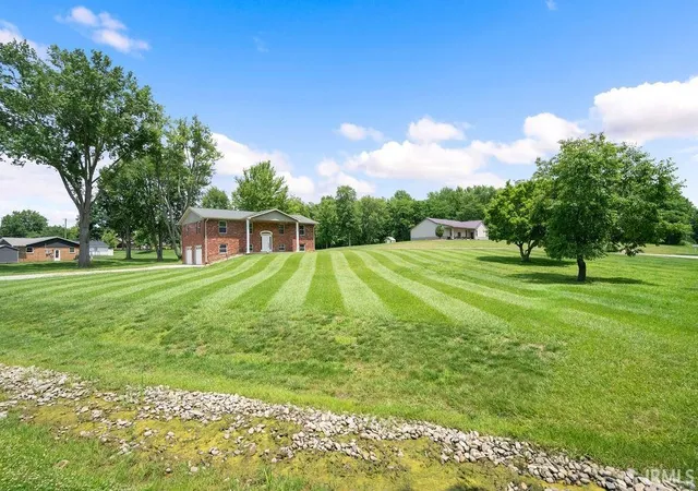 Photo 2 of Manufactured home for sale at 524 E 550 North, Kokomo, IN 46901 | MLS# 202625115 | Listing updated on 2026-06-26