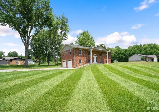 Photo 3 of Manufactured home for sale at 524 E 550 North, Kokomo, IN 46901 | MLS# 202625115 | Listing updated on 2026-06-26