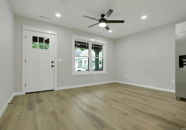 Photo 4 of Manufactured home for sale at 520 Madison Ave, Evansville, IN 47713 | MLS# 202625127 | Listing updated on 2026-06-25