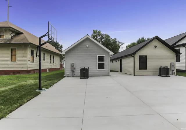 Photo 22 of Manufactured home for sale at 522 Madison Ave, Evansville, IN 47713 | MLS# 202625128 | Listing updated on 2026-06-25
