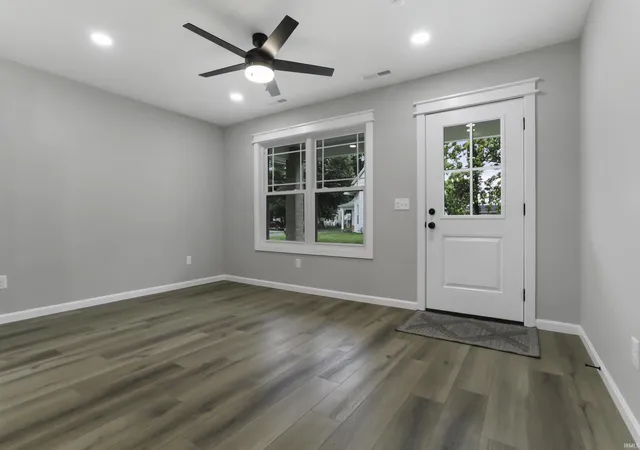Photo 4 of Manufactured home for sale at 522 Madison Ave, Evansville, IN 47713 | MLS# 202625128 | Listing updated on 2026-06-25