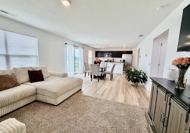 Photo 4 of Manufactured home for sale at 5551 Tranquilo Way, Fort Wayne, IN 46818 | MLS# 202625134 | Listing updated on 2026-06-25