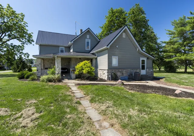 Homes for sale in Frankfort, IN | 2144 S County Rd 1300 E, Frankfort, IN 46041 | MLS# 202625135