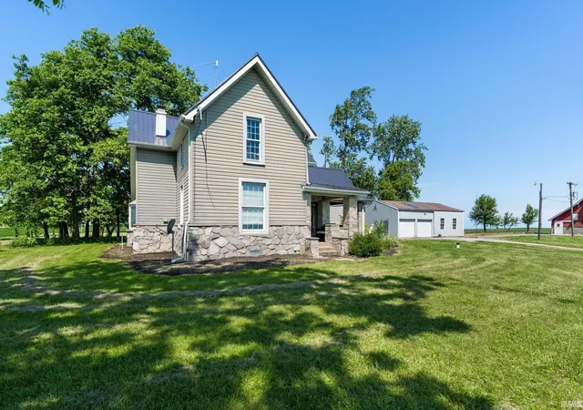 Homes for sale in Frankfort, IN | 2144 S County Rd 1300 E, Frankfort, IN 46041 | MLS# 202625135