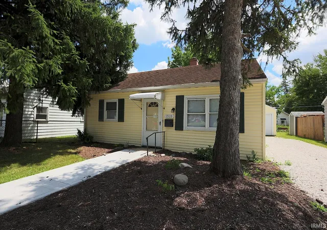 5th image of 1933 W 4Th St, Fort Wayne, IN 46808 | MLS# 202625142