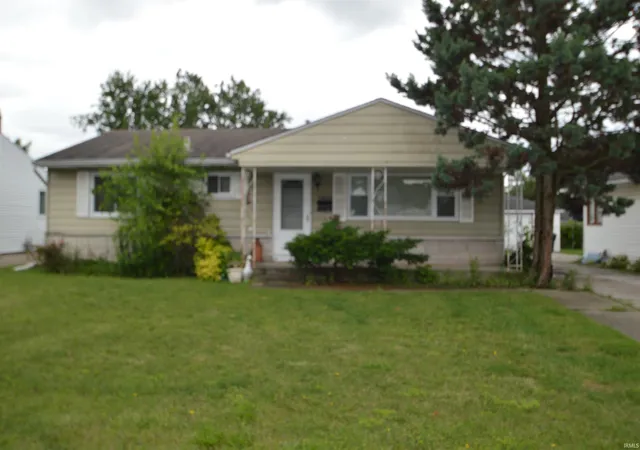 Photo 1 of Sale Pending at 2808 Edison Rd, South Bend, IN 46615 | MLS# 202625144 | Listing updated on 2026-06-27