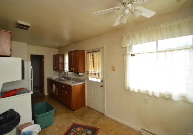 Photo 4 of Sale Pending at 2808 Edison Rd, South Bend, IN 46615 | MLS# 202625144 | Listing updated on 2026-06-27